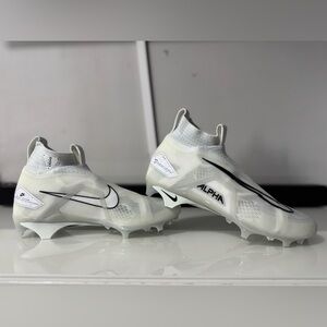 Nike Alpha Menace Elite 3 Football Cleats White CT6648-109 Men’s Size 9